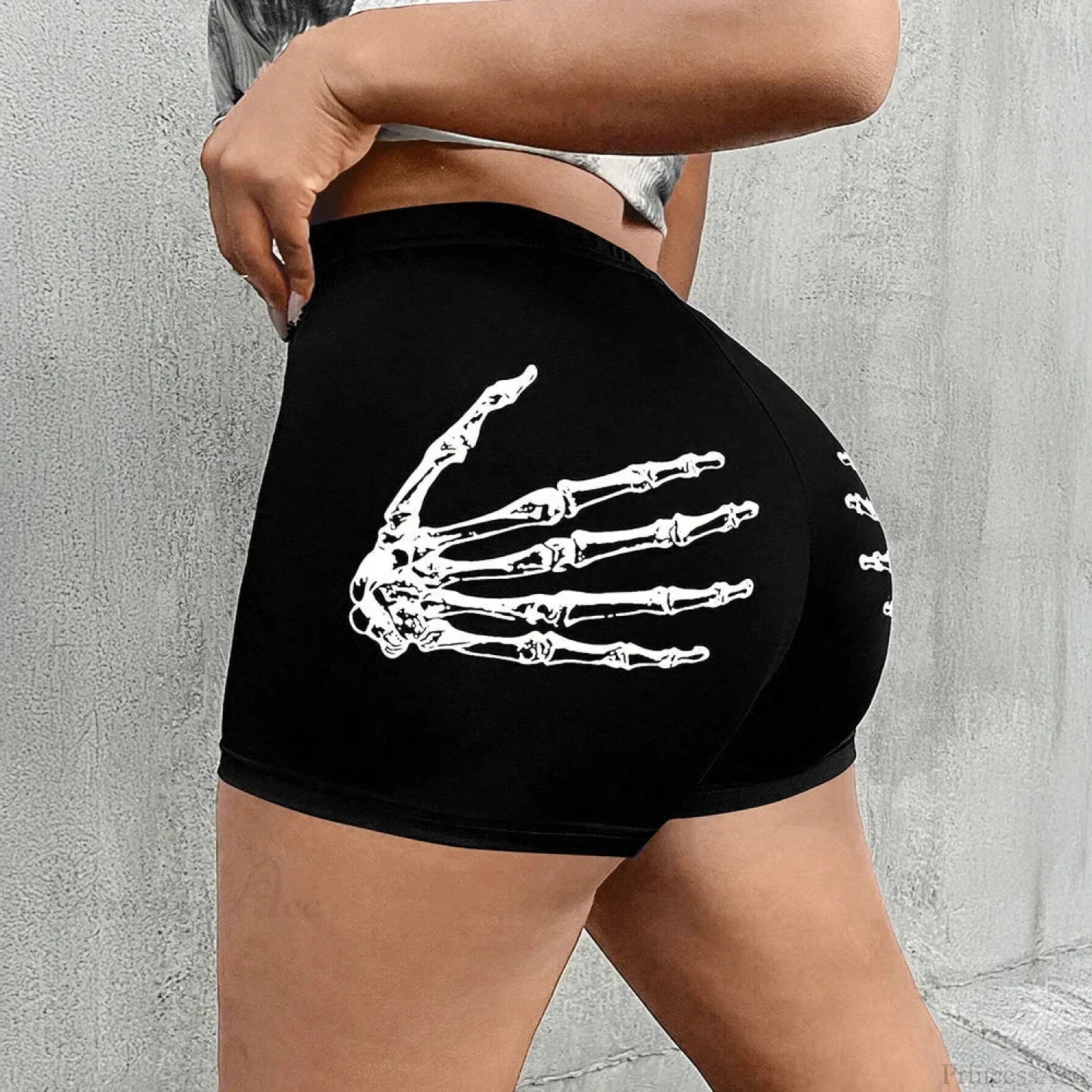 Bony Fingers Print Short