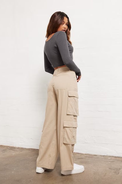 Vintage American High-Waisted Straight Leg Cargo Pant