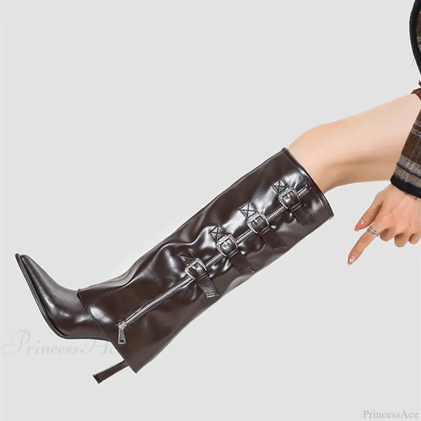 Catwalk Punk Glossy Faux Leather Alloy Clasp Tall Boot


Gothic Shiny Leather Metal Buckle Knee-High Boot