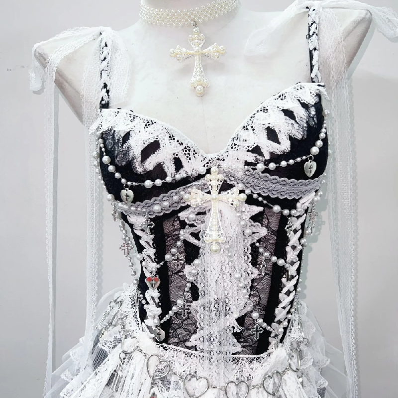 Sweetheart neck beaded lace hem ruffle cami top