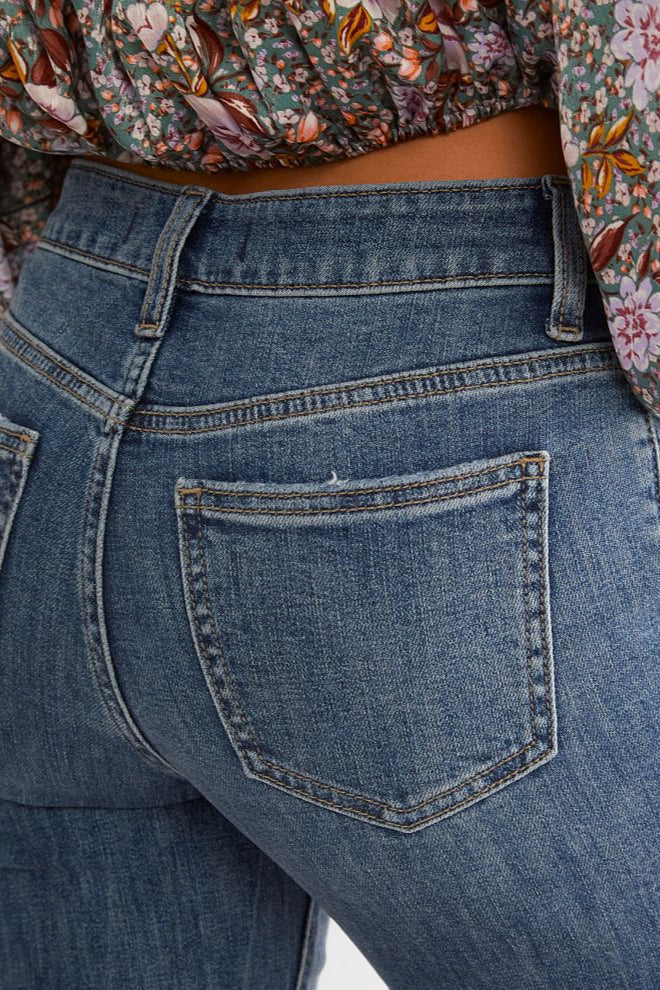 Stretch Slim Ripped Straight Jean