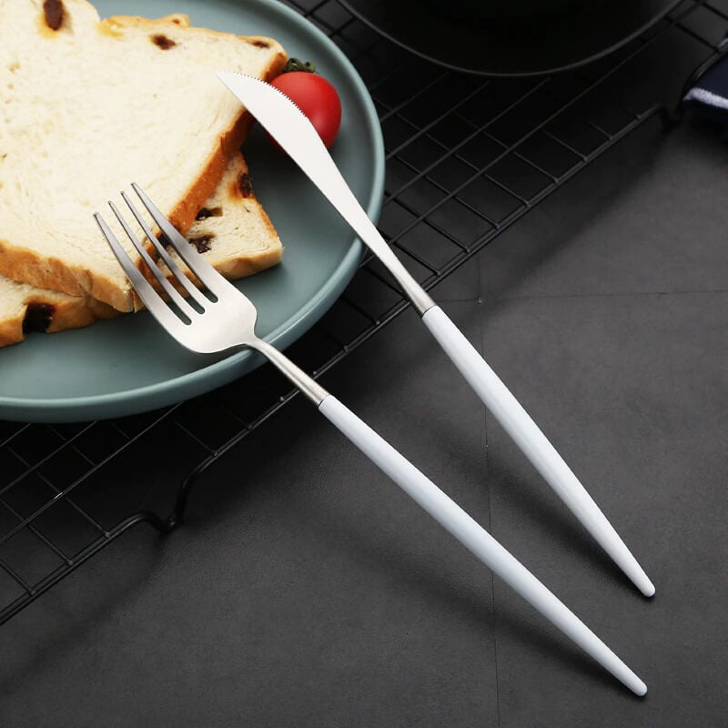 Modern White Silver Flatware Set