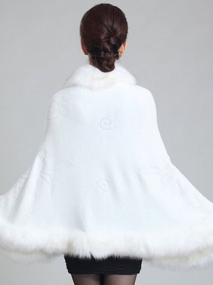 Women's Poncho Knitwear Oversized Faux Fur Coat Spring Outerwear