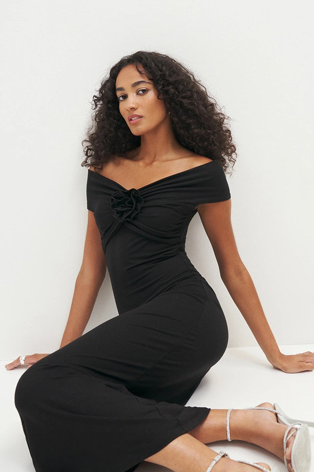 Solid Color Off-the-shoulder Knit Cocktail Dress