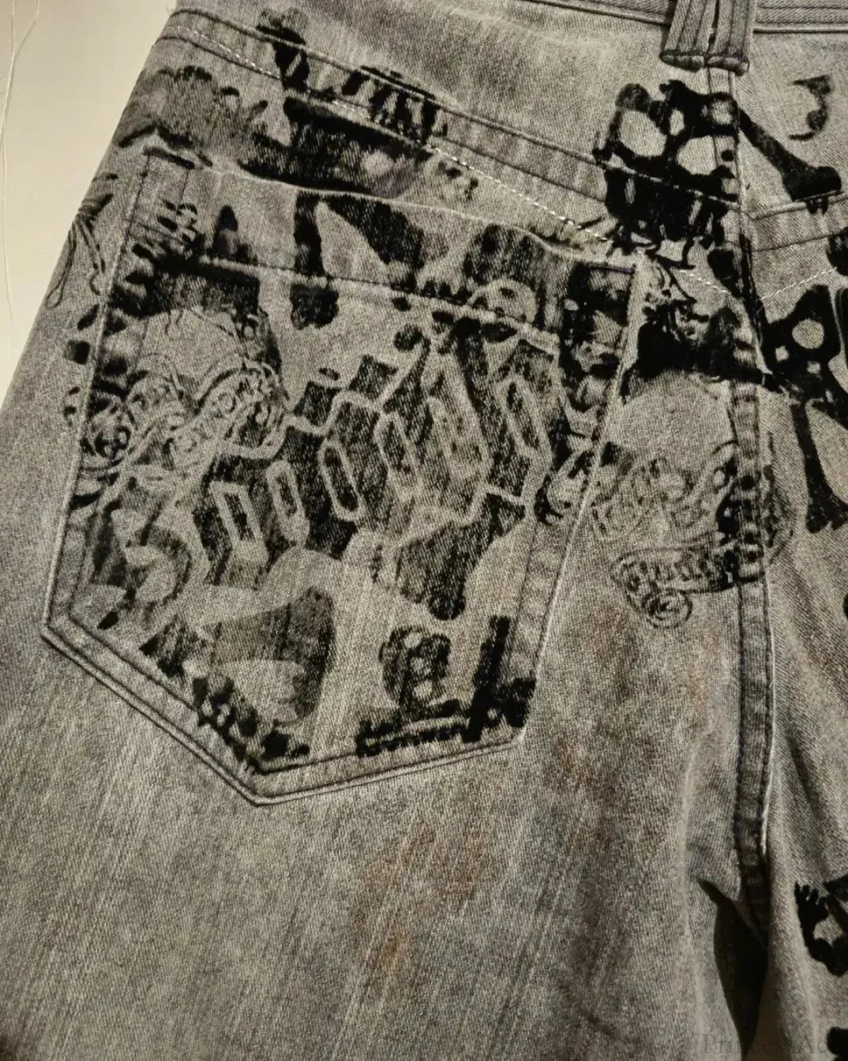 Dark Skull Print Tall Waist Pant