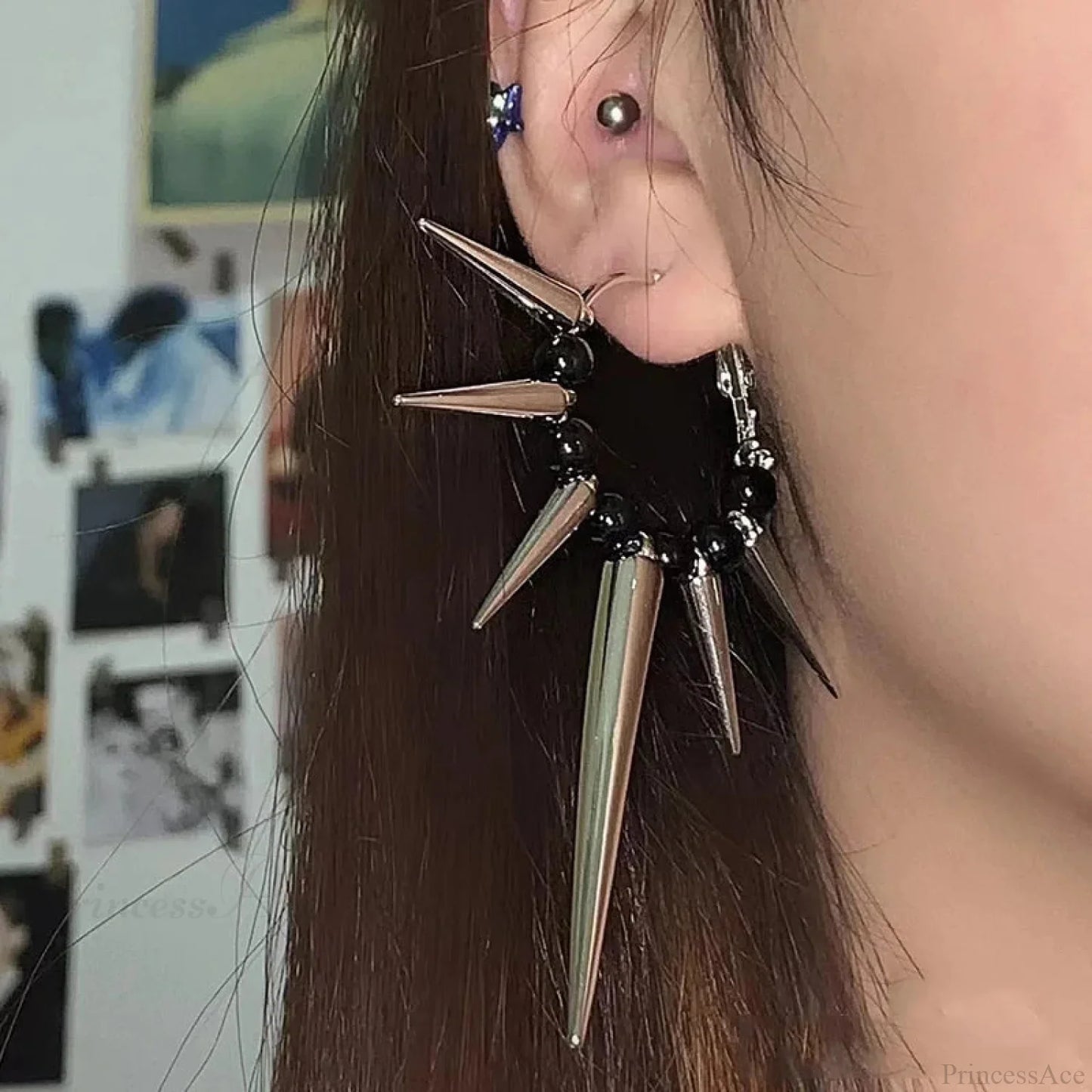 Dirty Rivet Circle Metal Earring
