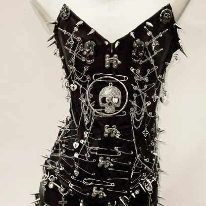 V neck skull applique rivet metal chain top