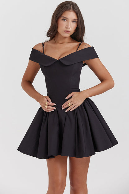 Black – Elegant Femme Fatale V-Neck Dress