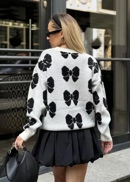 Butterfly Print Knit Pullover - Cozy Casual Sweater for Women