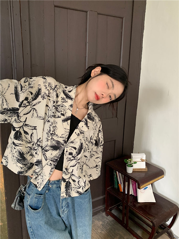 Black & White Floral Short Sleeve Shirt