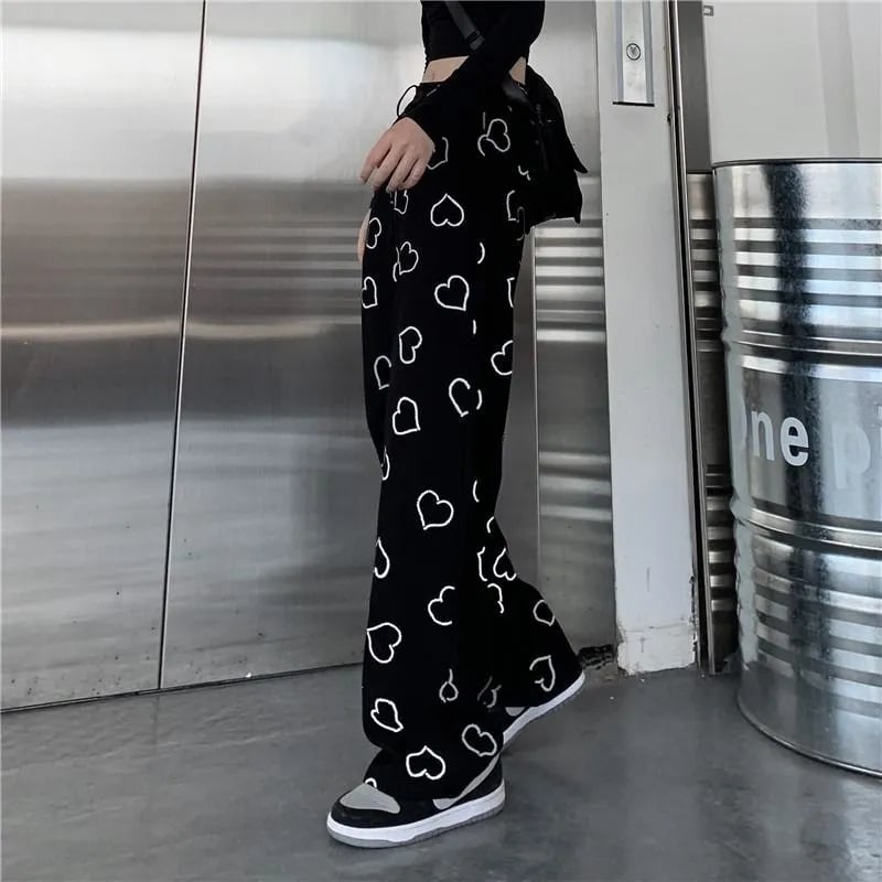 Black Heart Print High Waist Pants