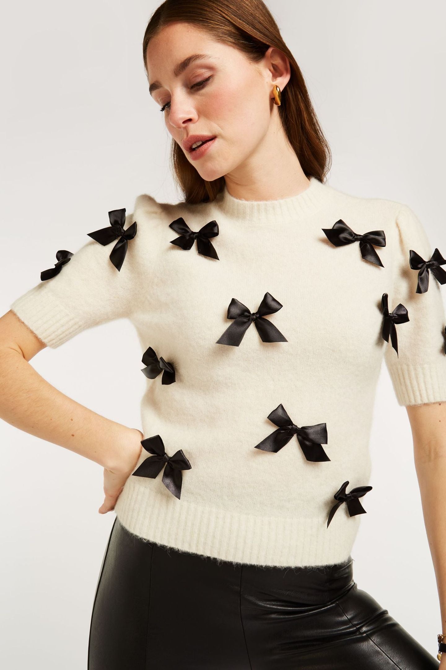Bow Embellished Short Sleeve Sweater