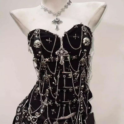 Sweetheart neck metal chain skull applique zip-up top