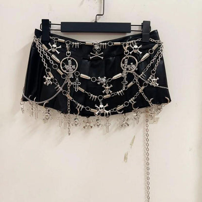 Metal chain o ring pleated skull applique mini skirt