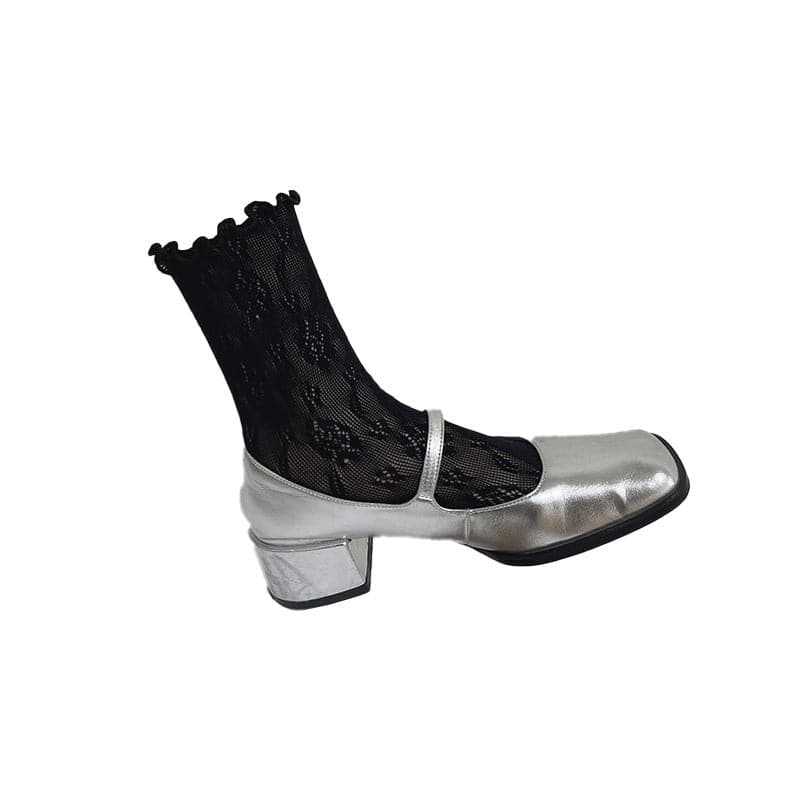 Ruffle hollow out lace solid socks