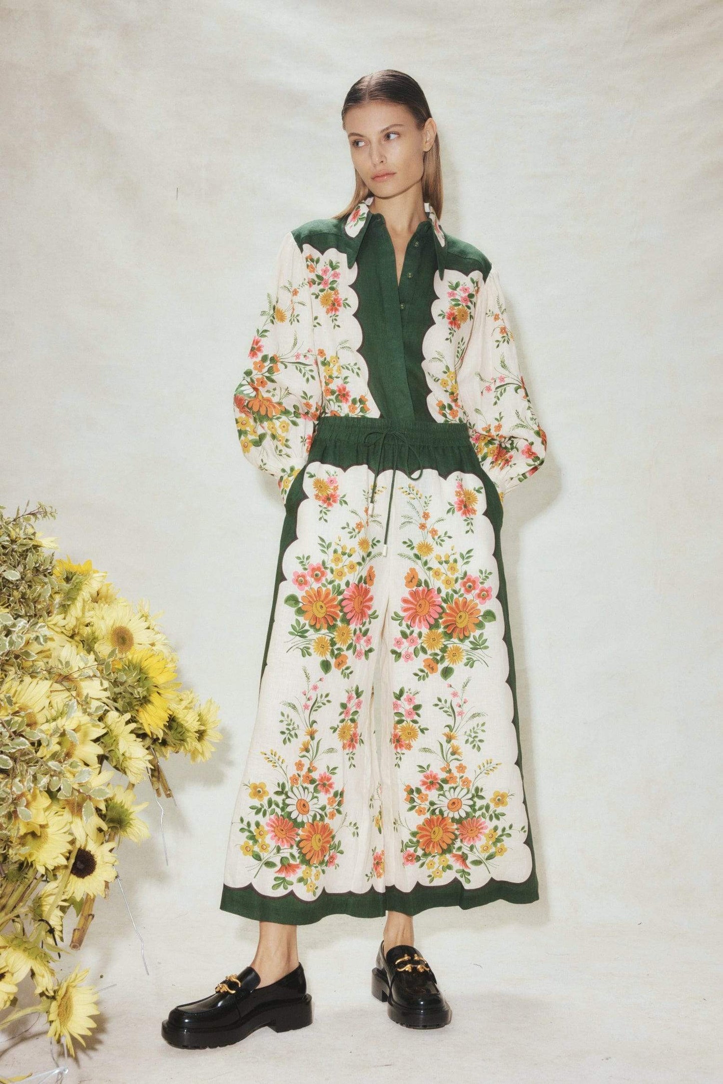 Floral Lantern Sleeve Lapel Buckle Suit