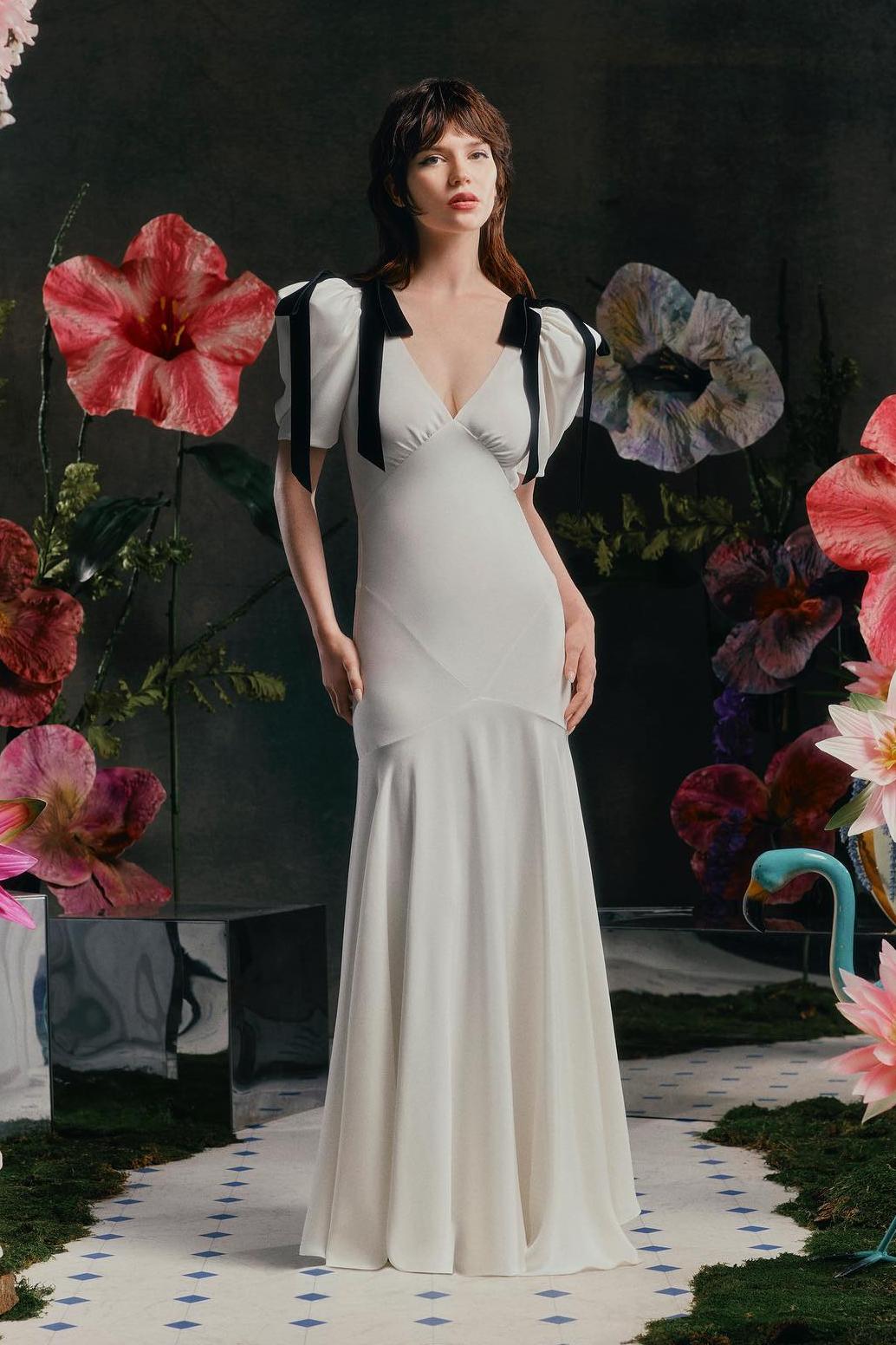 Lesley Bow Tie Puff Sleeve Maxi Dress