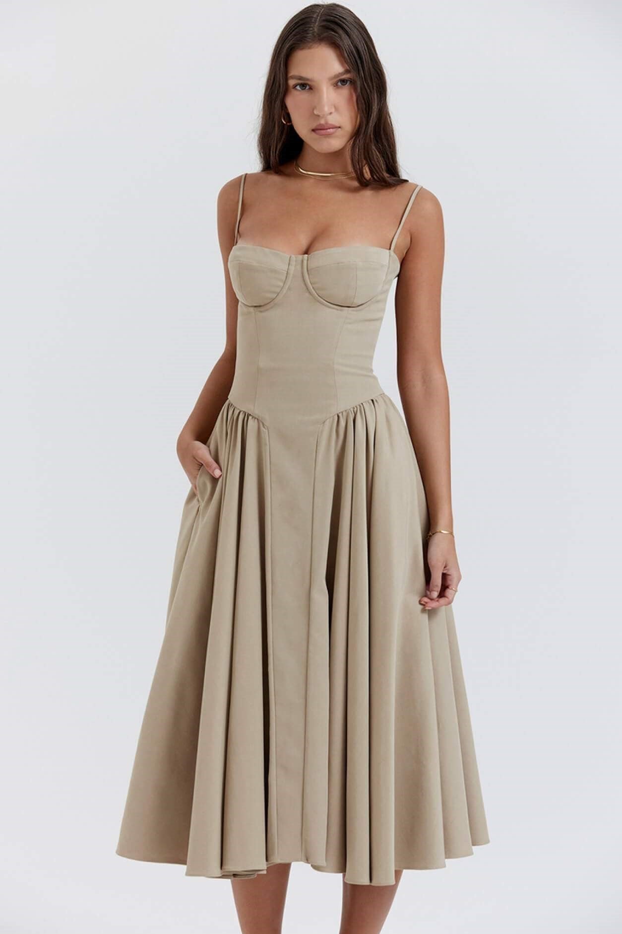 Solid Sweetheart Neck Midi Dress