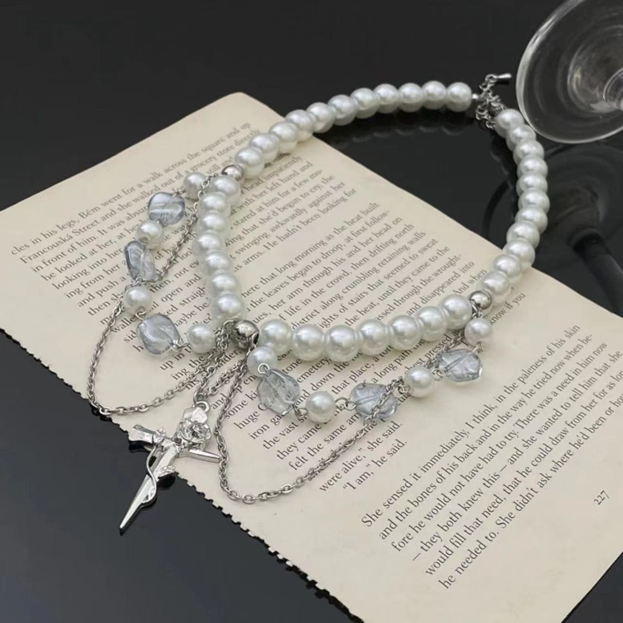 Rose cross pendant faux pearl choker necklace