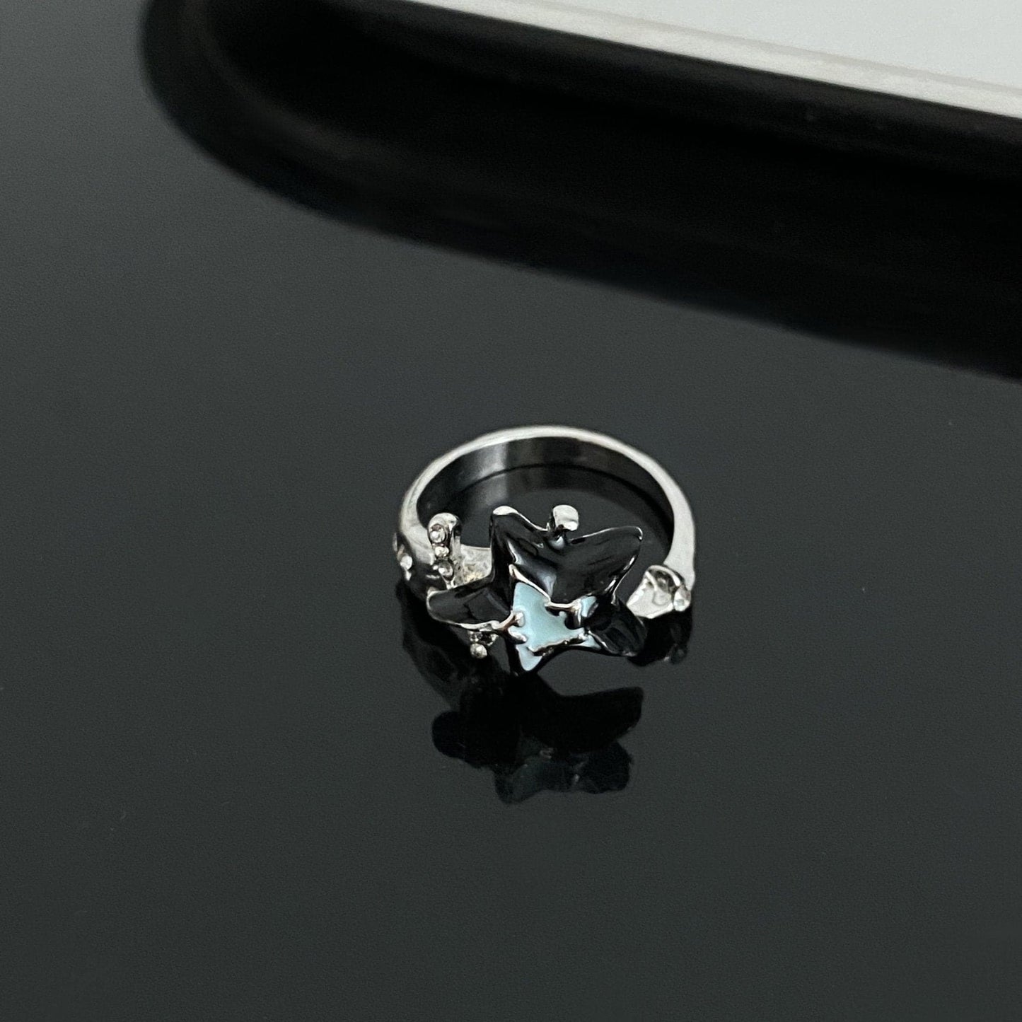 Star decor open rhinestone ring