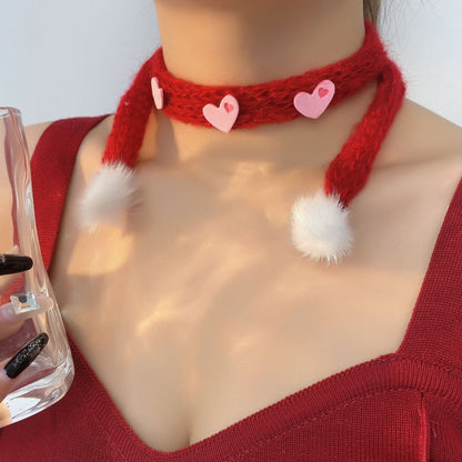 Fluffy knitted heart decor necklace