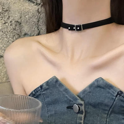 Buckle heart chain choker necklace