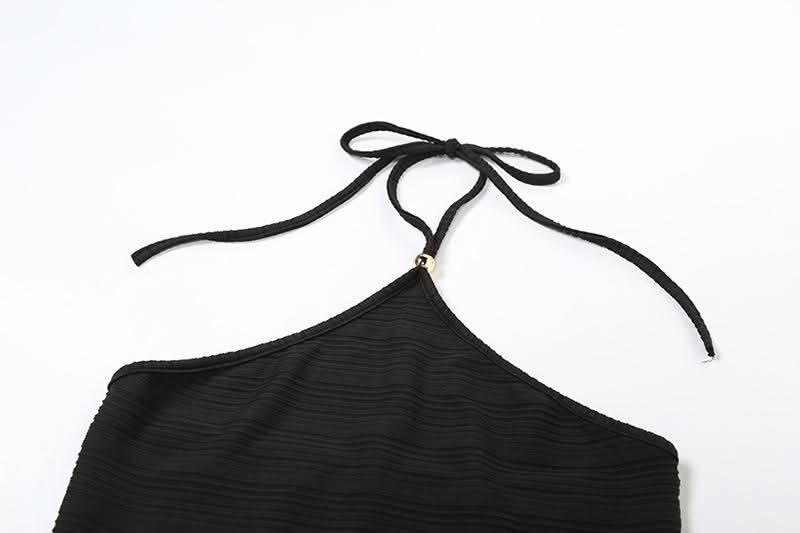 Halter backless textured solid short pant set