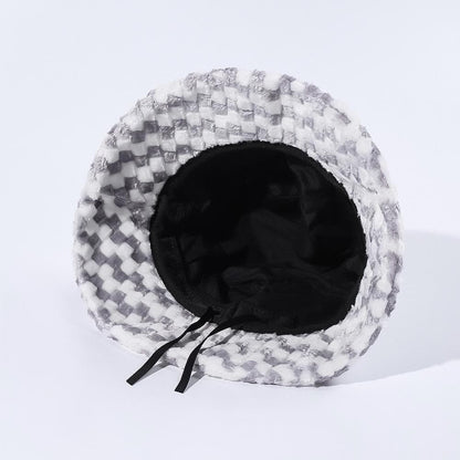 Plaid contrast fluffy fisherman bucket hat