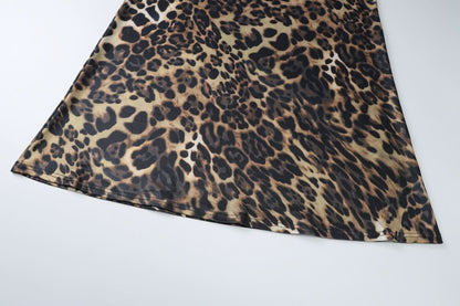 Leopard print contrast mini skirt