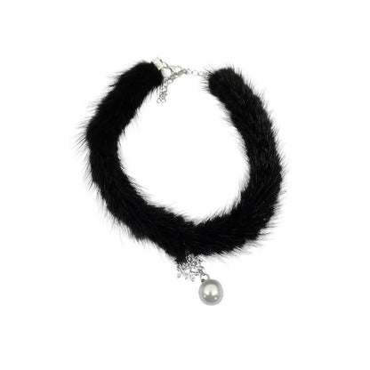 Fluffy faux pearl decor choker necklace