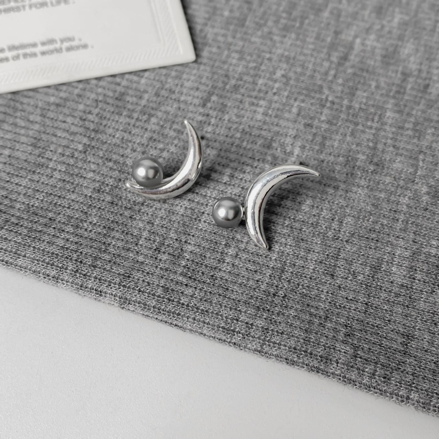 Moon decor faux pearl stud earrings