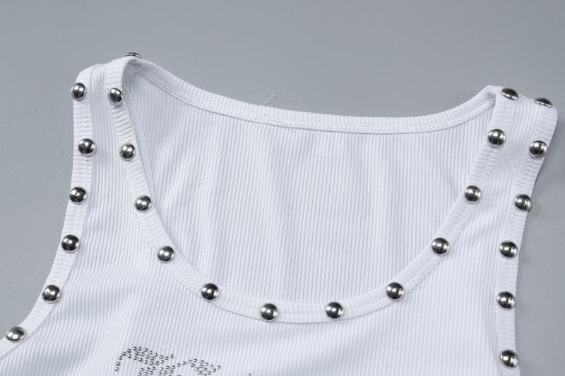 U neck beaded ribbed "kiss" pattern tank top