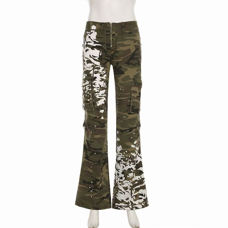 Camouflage zip-up pocket medium rise jeans