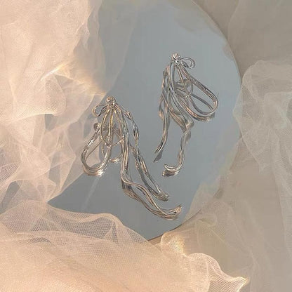 Rhinestone solid bowknot stud earrings
