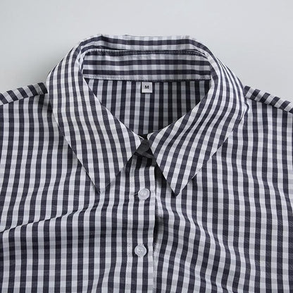 Turnover collar long sleeve button plaid top