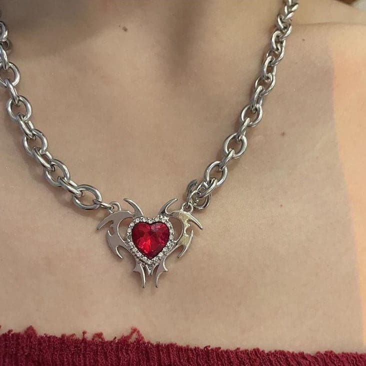 Heart decor metal chain necklace