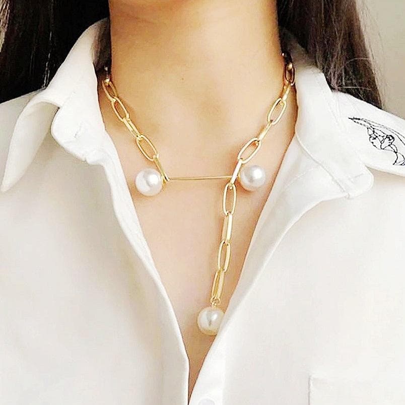 Faux pearl pendant chain necklace