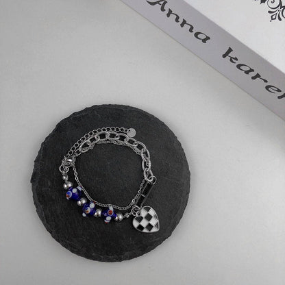 Heart pendant beaded bracelet