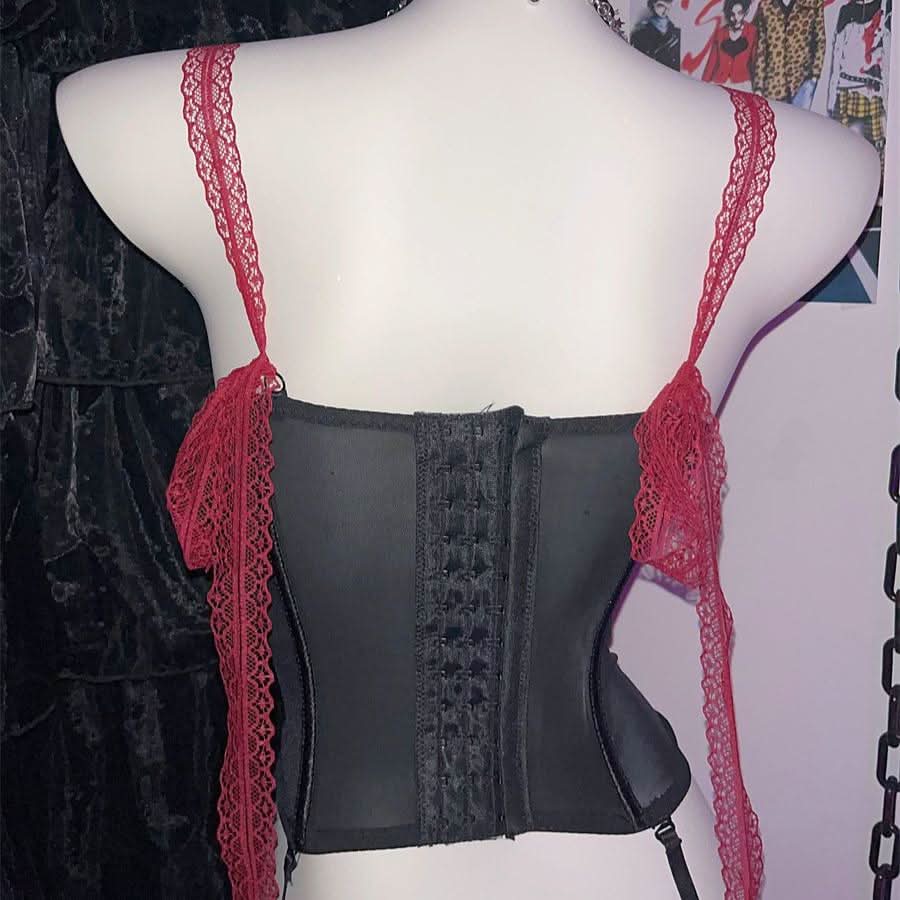 Lace hem beaded flower applique button mesh top