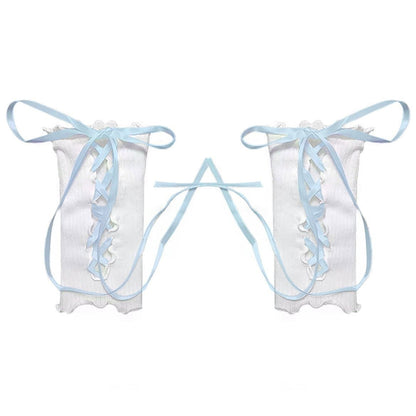 Ruffle lace up solid gloves