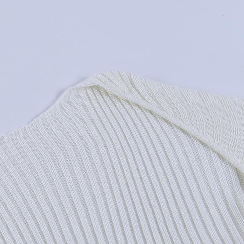 Knitted long sleeve cropped top