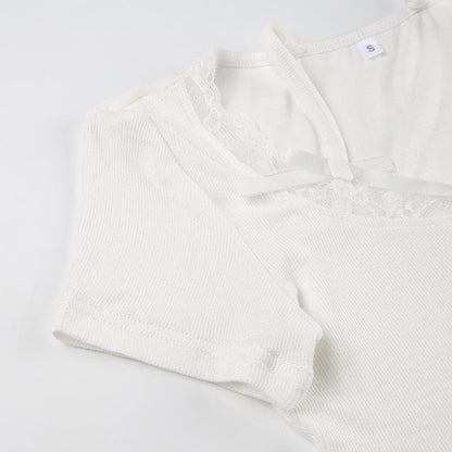 Short sleeve lace hem ribbed bowknot button crop top