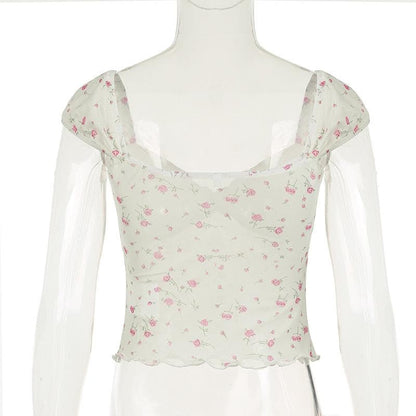 Short puff sleeve rose print lace hem ruched top