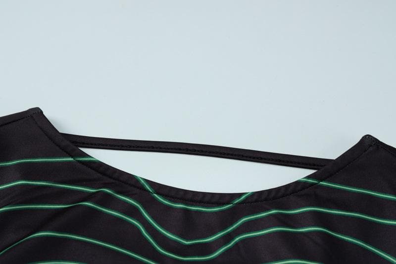 Long sleeve round neck contrast abstract body print maxi dress