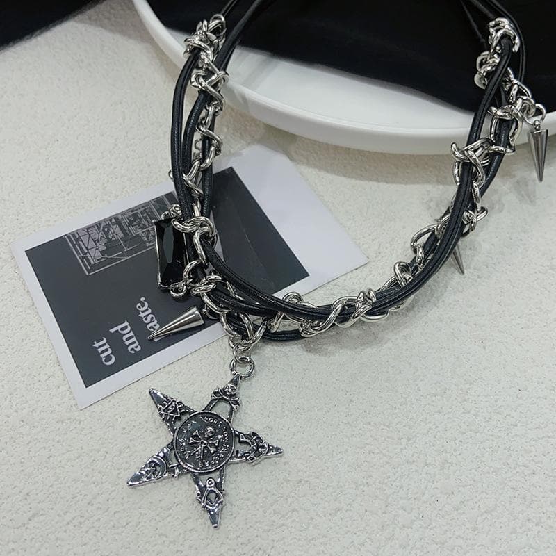 Star pendant chain rhinestone necklace