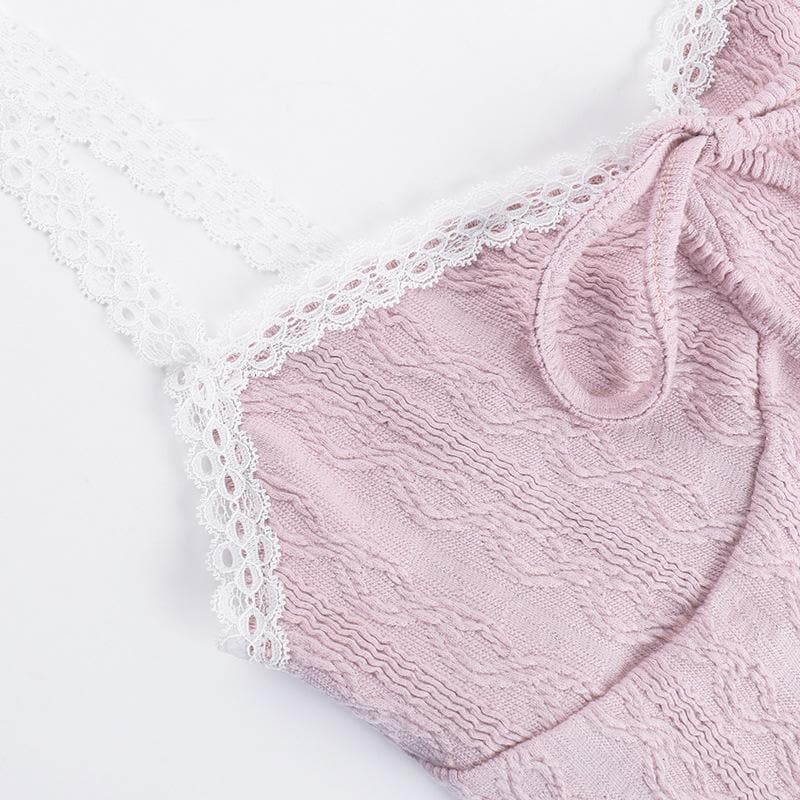 Sweetheart neck lace hem textured cami top
