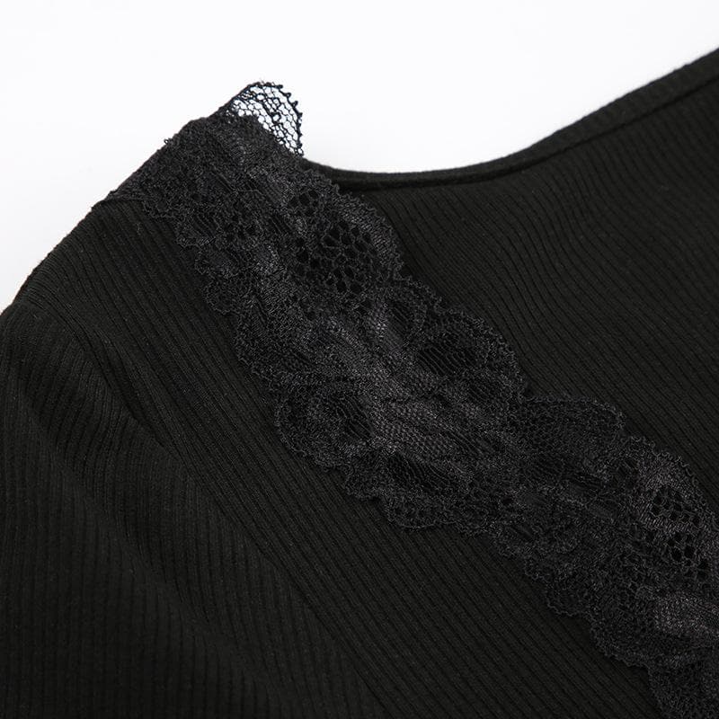 Short sleeve v neck ruffle lace hem ribbed top