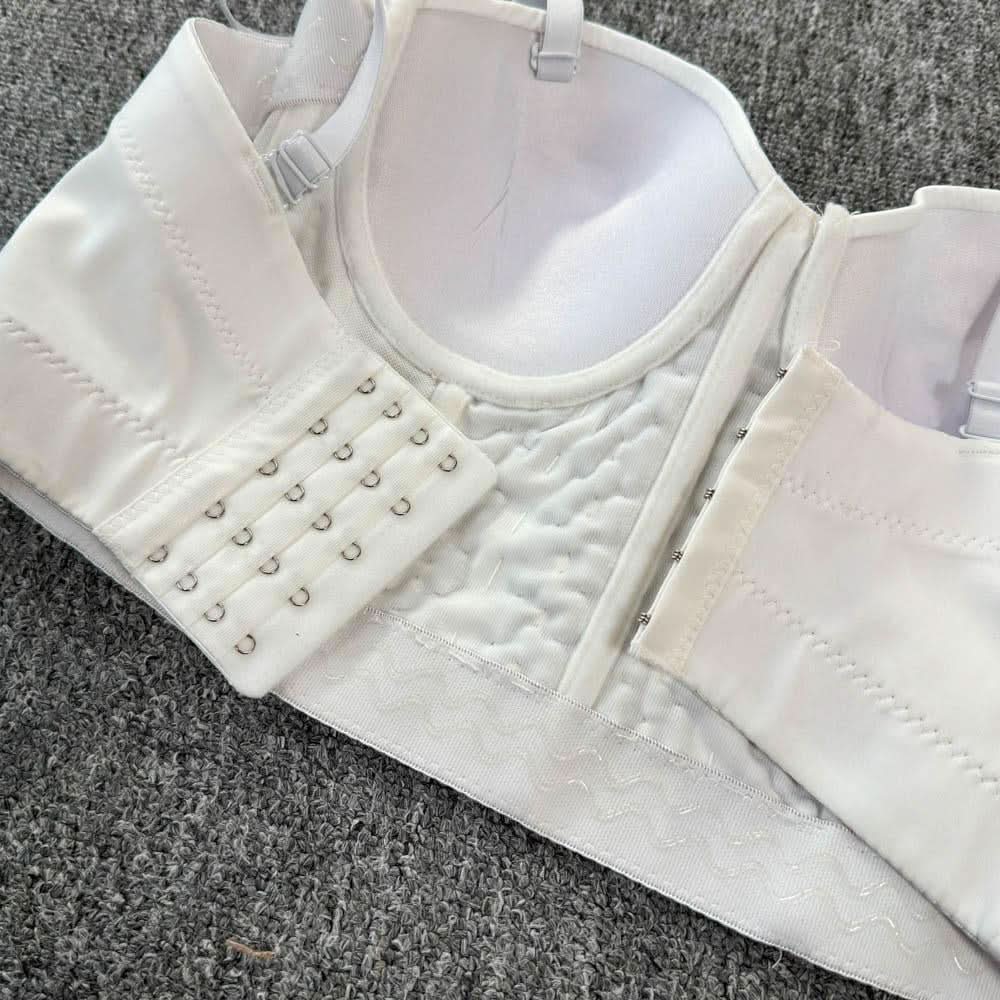 Beaded v neck button backless cami top