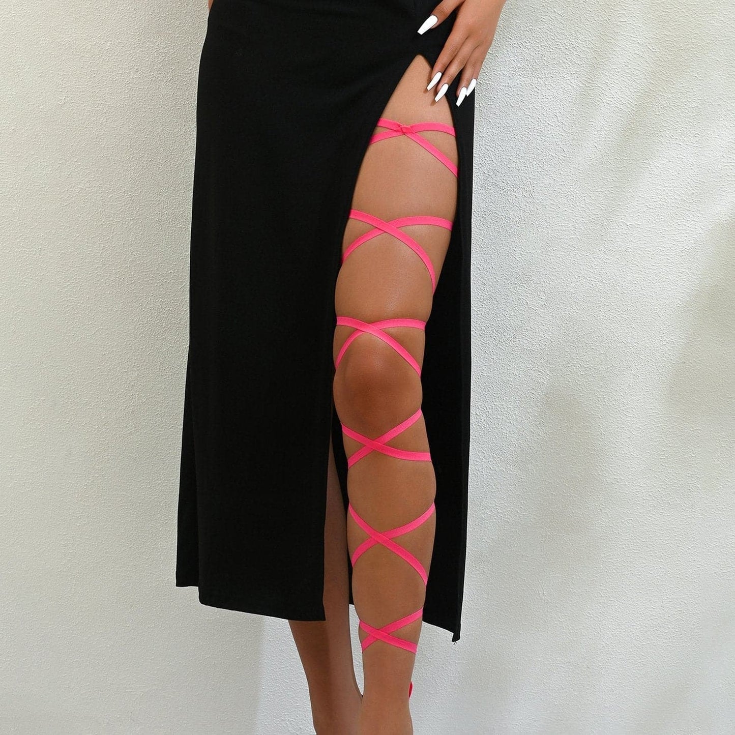 Wrapped solid hollow out cross thigh chain