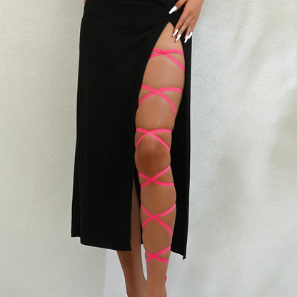 Wrapped solid hollow out cross thigh chain